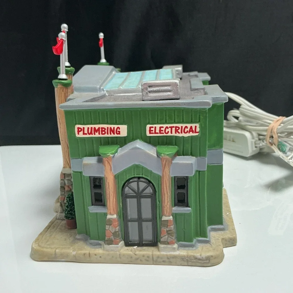 Rare Lemax MENARDS Store Building Rare 2006 w Light Cord No Box Read Description